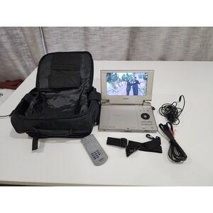 Toshiba SD-KP19 Portable DVD Player 9 Inch Screen Silver with Remote and Case